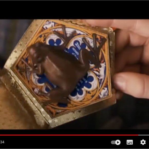 Harry Potter Honey Chocolate Frog Box HoneyDukes Enamel Pin - Picture 7 of 9